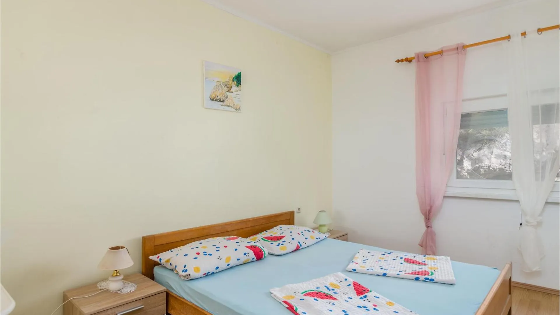 Awesome Apartment In Stara Baska 1 With Kitchen